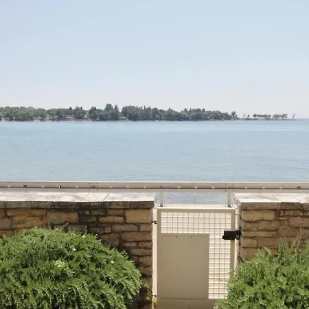 Istrian 2